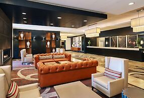 Hilton Kansas City Airport