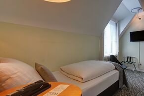 Premier Inn Köln City Centre