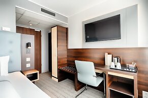 Premier Inn Köln City Centre