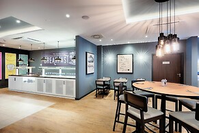 Premier Inn Köln City Centre