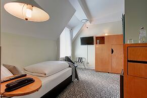 Premier Inn Köln City Centre