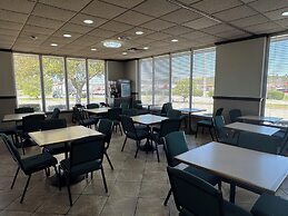 Clarion Inn & Suites Dothan South