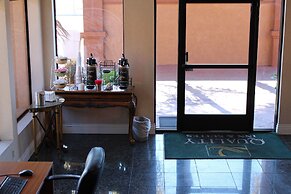 Quality Inn & Suites Oceanside near Camp Pendleton