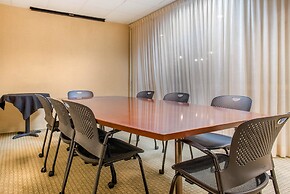 Quality Hotel Conference Center Cincinnati Blue Ash