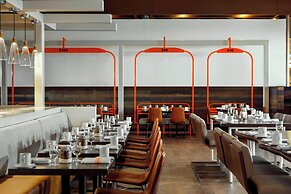 Renaissance Denver Hotel & Conference Center