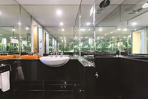 The Savoy Hotel on Little Collins Melbourne