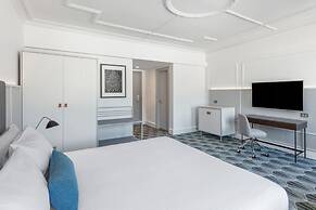 The Savoy Hotel on Little Collins Melbourne