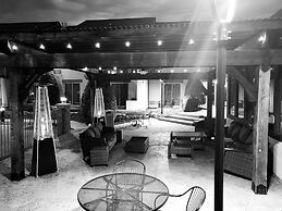 Club - Hotel Nashville Inn & Suites