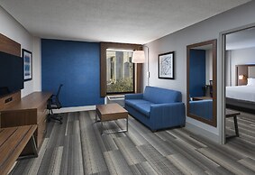 Holiday Inn Express Nashville Downtown - Broadway by IHG