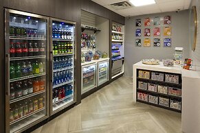 Holiday Inn Express Nashville Downtown - Broadway by IHG