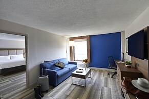 Holiday Inn Express Nashville Downtown - Broadway by IHG