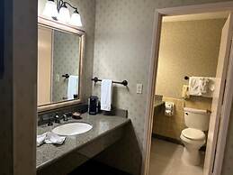 Piccadilly Inn Airport