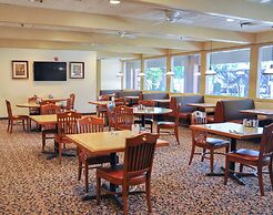 Piccadilly Inn Airport