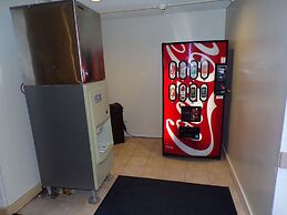 Piccadilly Inn Airport