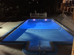 Travelodge by Wyndham Fort Myers North