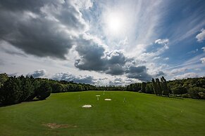 Domaine de la Forêt d’Orient, Logis Hôtel, Restaurant, Spa & Golf