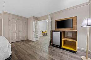 Days Inn by Wyndham Birmingham/West