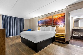 Days Inn by Wyndham Birmingham/West