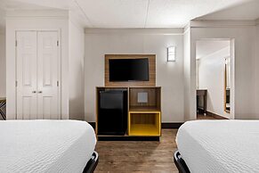 Days Inn by Wyndham Birmingham/West