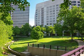 DoubleTree by Hilton Tulsa - Warren Place