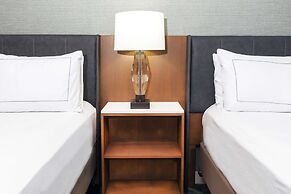 DoubleTree by Hilton Tulsa - Warren Place