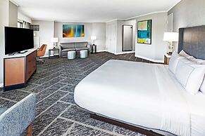 DoubleTree by Hilton Tulsa - Warren Place