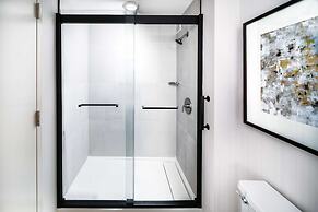 DoubleTree by Hilton Tulsa - Warren Place