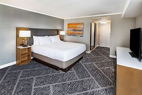 DoubleTree by Hilton Tulsa - Warren Place