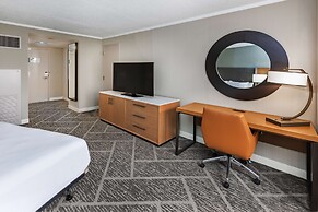 DoubleTree by Hilton Tulsa - Warren Place
