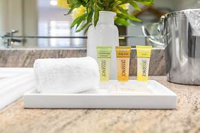 Napa Valley Hotel & Suites