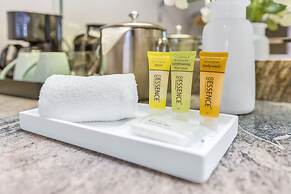 Napa Valley Hotel & Suites