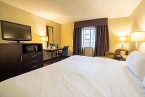 Holiday Inn Express Hotel & Suites Pittsburgh Airport by IHG
