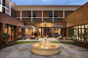 Doubletree by Hilton McLean Tysons