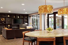 Doubletree by Hilton McLean Tysons