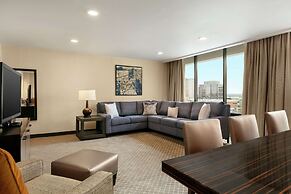 Doubletree by Hilton McLean Tysons