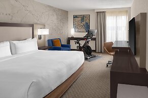 Doubletree by Hilton McLean Tysons