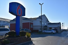Motel 6 Anderson, IN - Indianapolis