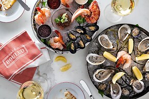 Four Seasons Hotel Toronto