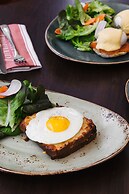 Four Seasons Hotel Toronto