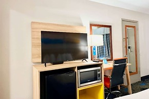 Days Inn by Wyndham Greenville