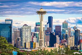Renaissance Seattle Hotel