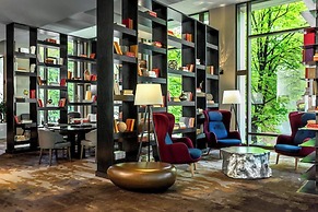 Renaissance Seattle Hotel
