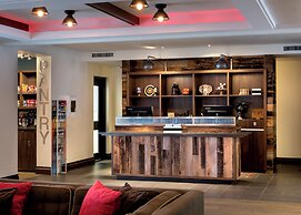 The Crossroads Hotel, Newburgh