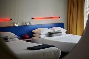 The Phoenix Hotel