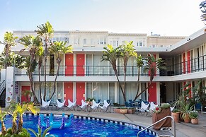 The Phoenix Hotel