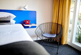 The Phoenix Hotel