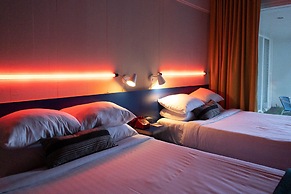 The Phoenix Hotel