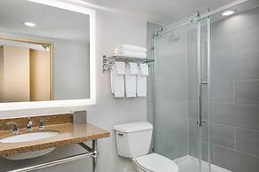 DoubleTree by Hilton Cincinnati Airport