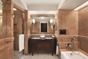 Island Shangri-La, Hong Kong