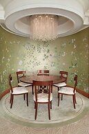 Island Shangri-La, Hong Kong